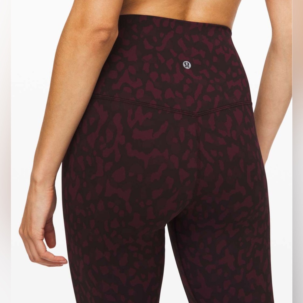 (8) Lululemon Align Pant 28”